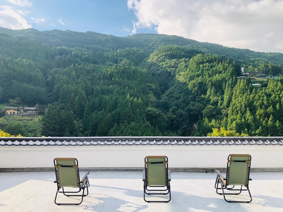 Kazuraya Hotel Miyoshi  Exterior foto