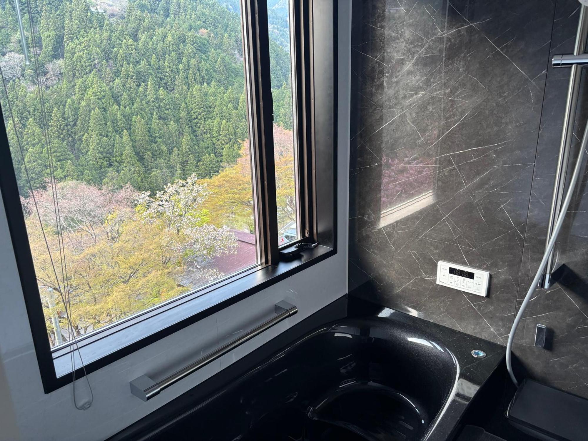 Kazuraya Hotel Miyoshi  Exterior foto