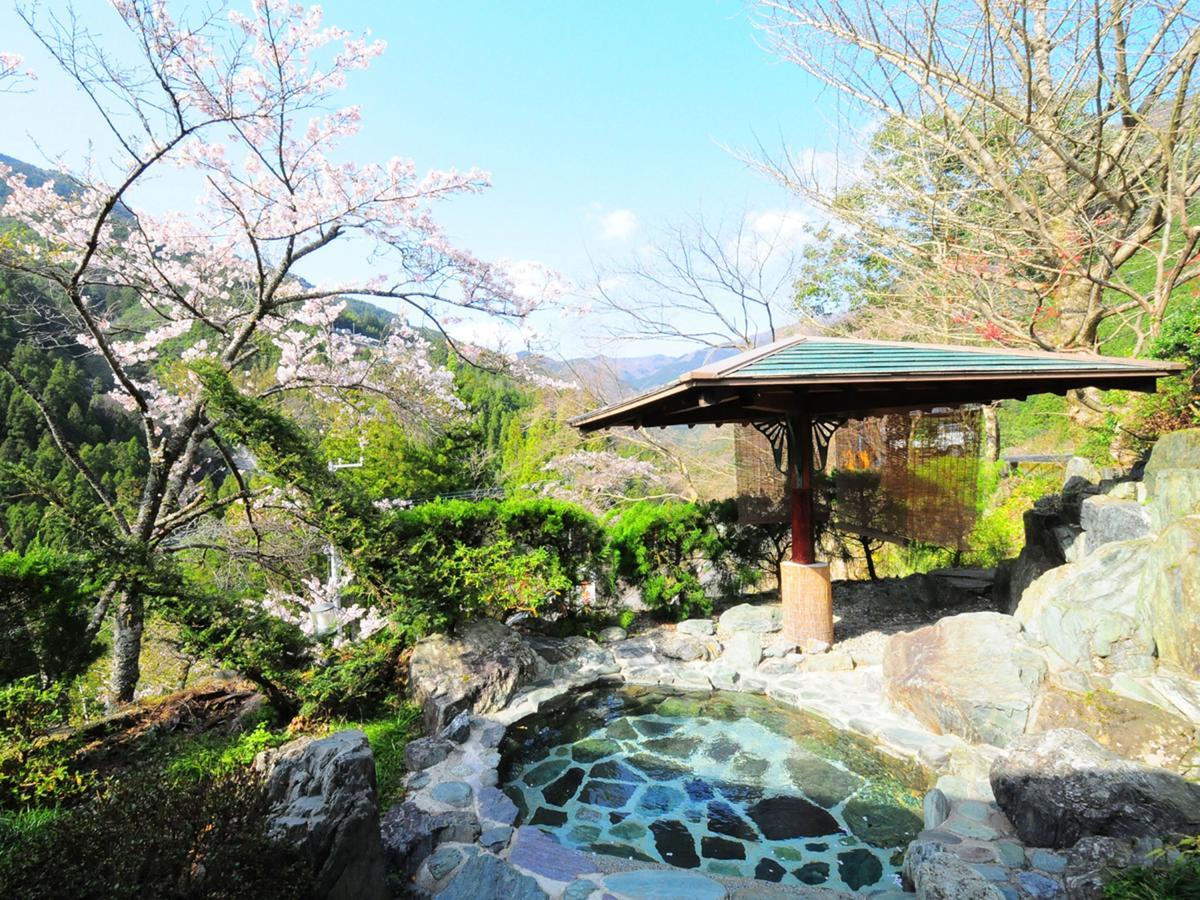 Kazuraya Hotel Miyoshi  Exterior foto
